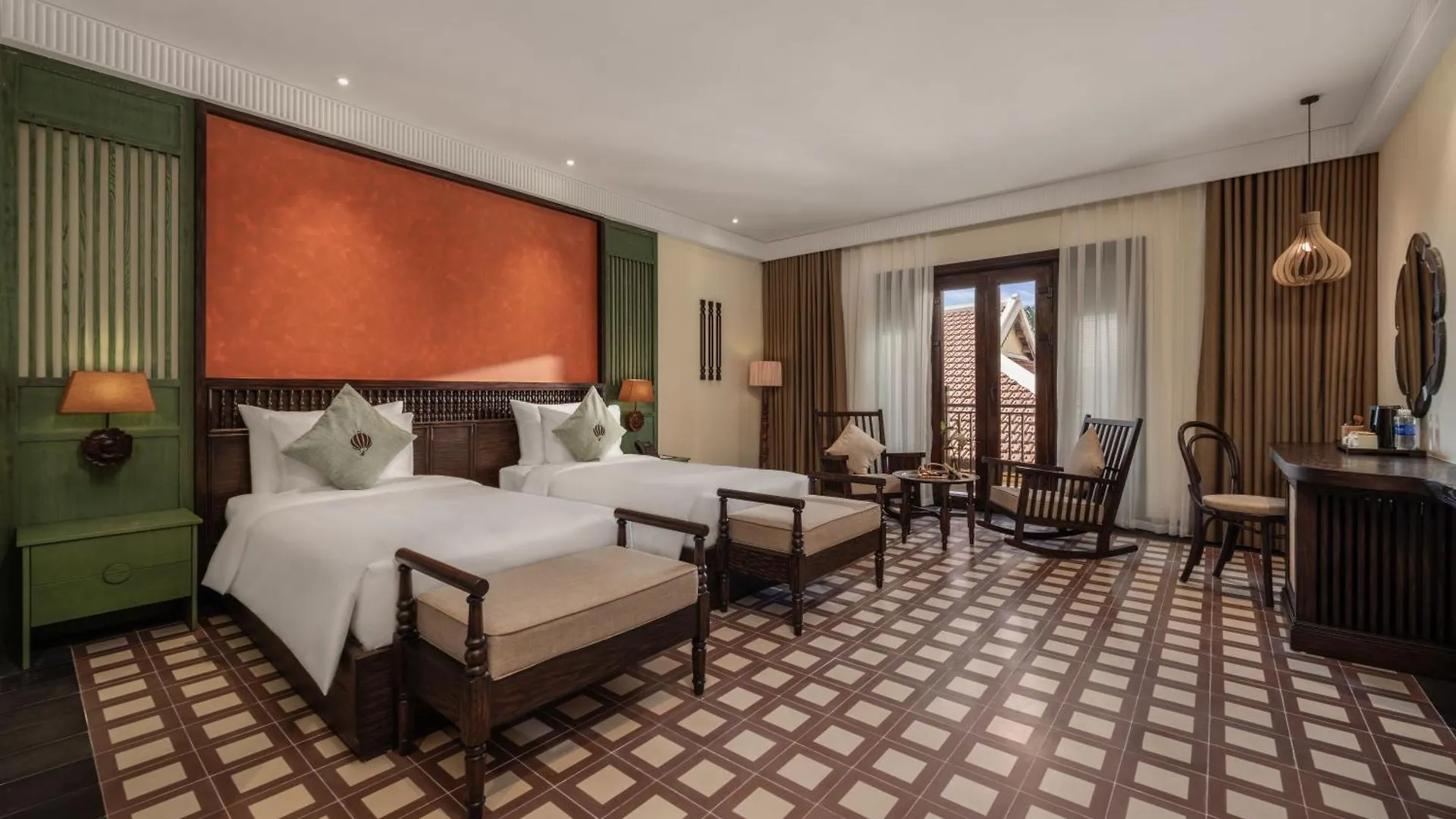 Hotel The Signature Hoi An