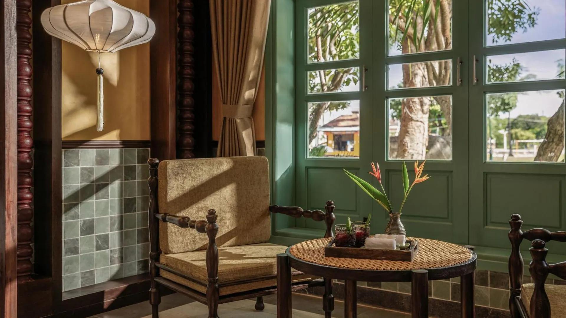 Hotel The Signature Hoi An
